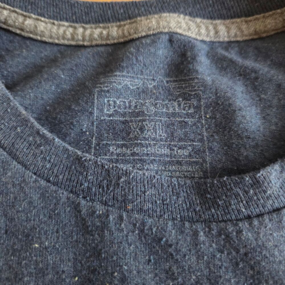 Patagonia Men's Responsibili-Tee Short Sleeve Navy Blue 2XL - Picture 5 of 8